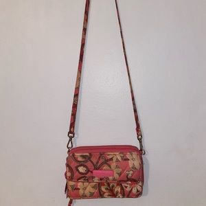 🌸VERA BRADLEY Pink Floral Crossbody Wallet🌸